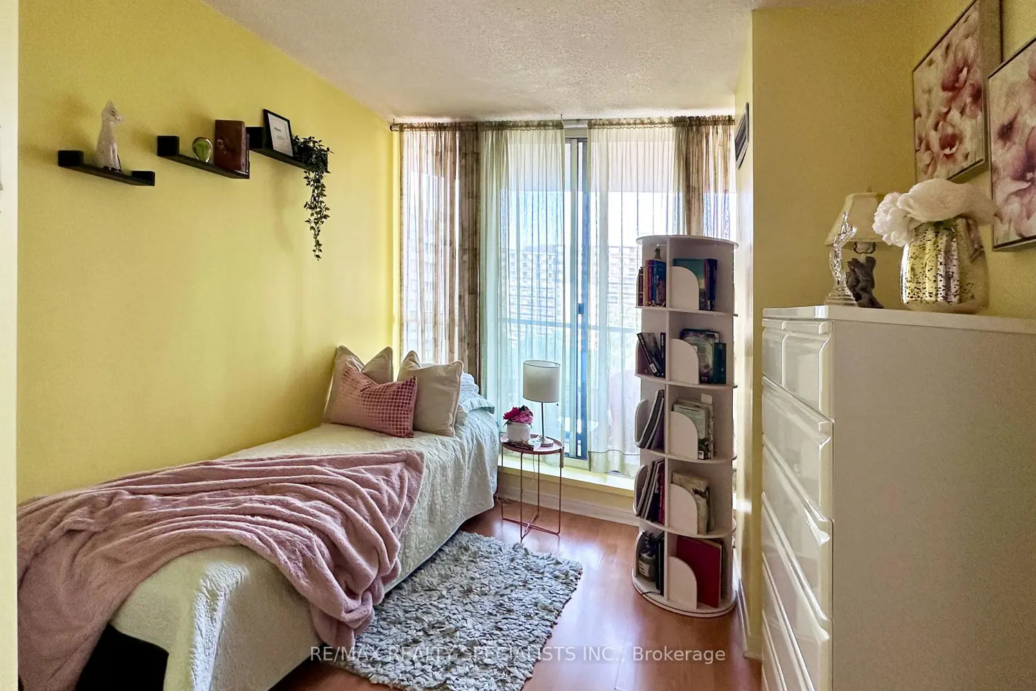 Additional image 20 of 75 King Street 703