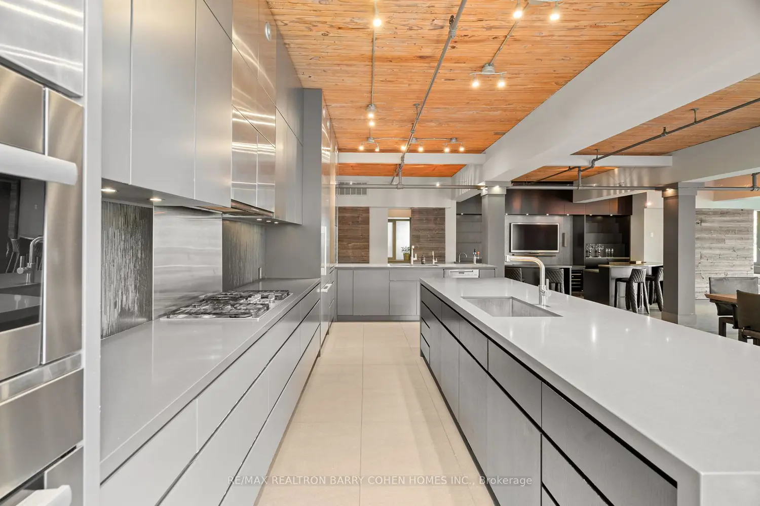 Additional image 8 of 468 Wellington Street 300