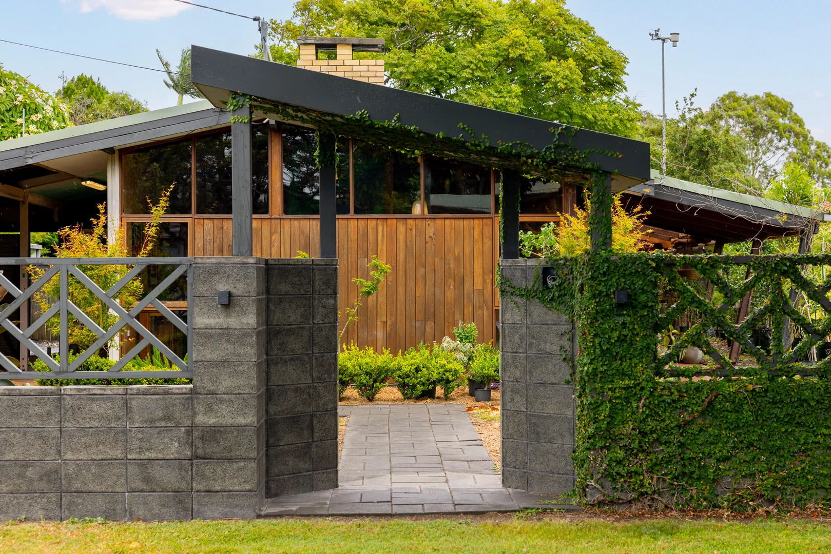 Additional image 3 of 9 Samuel Street, Woody Point QLD 4019