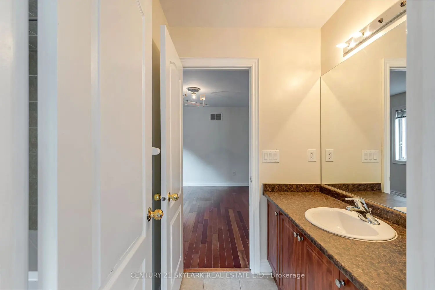 Additional image 4 of 64 Jacksonville Drive