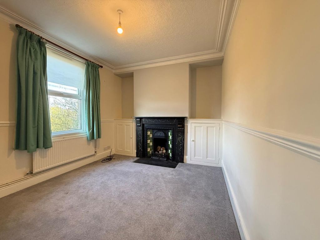 Additional image 2 of 3 bed end terrace house to rentHeol Eglwys, Pen-Y-Fai, Bridgend CF31