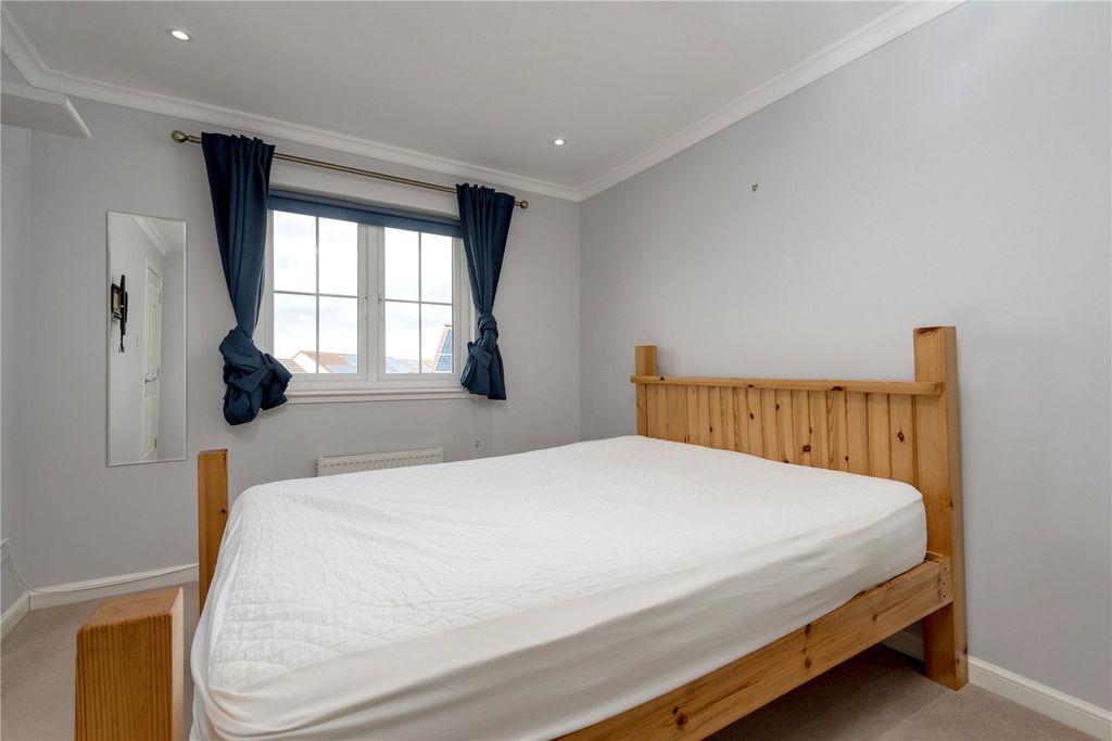 Additional image 13 of 4 bed terraced house to rentWallace Avenue, Musselburgh EH21