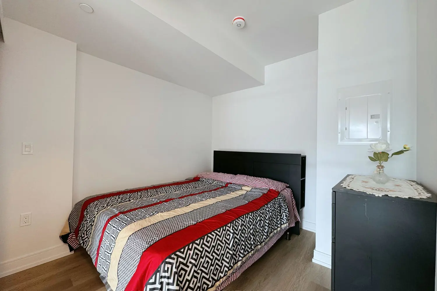 Additional image 20 of 1 Jarvis Street 909