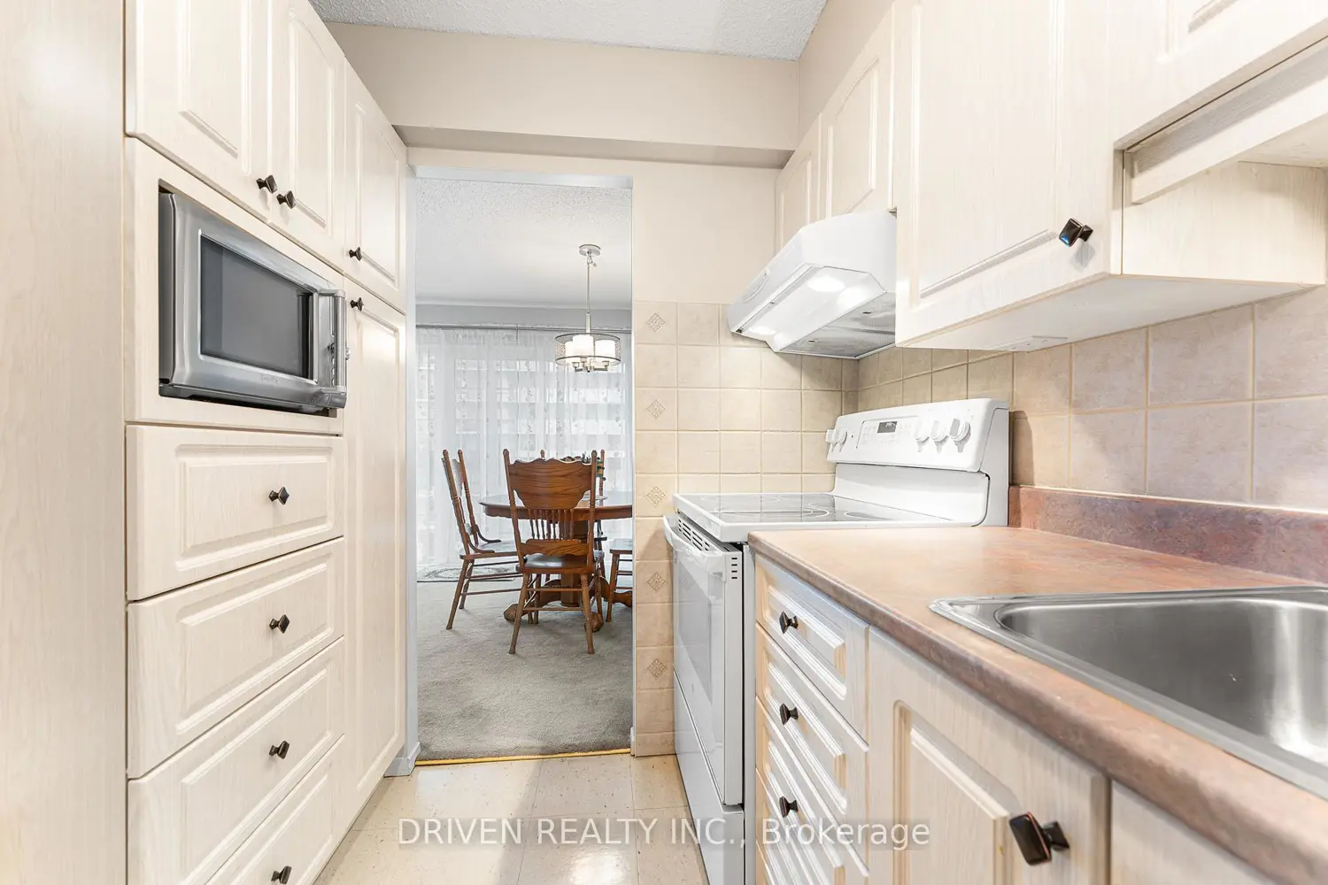 Additional image 8 of 158 A Mcarthur Avenue 404