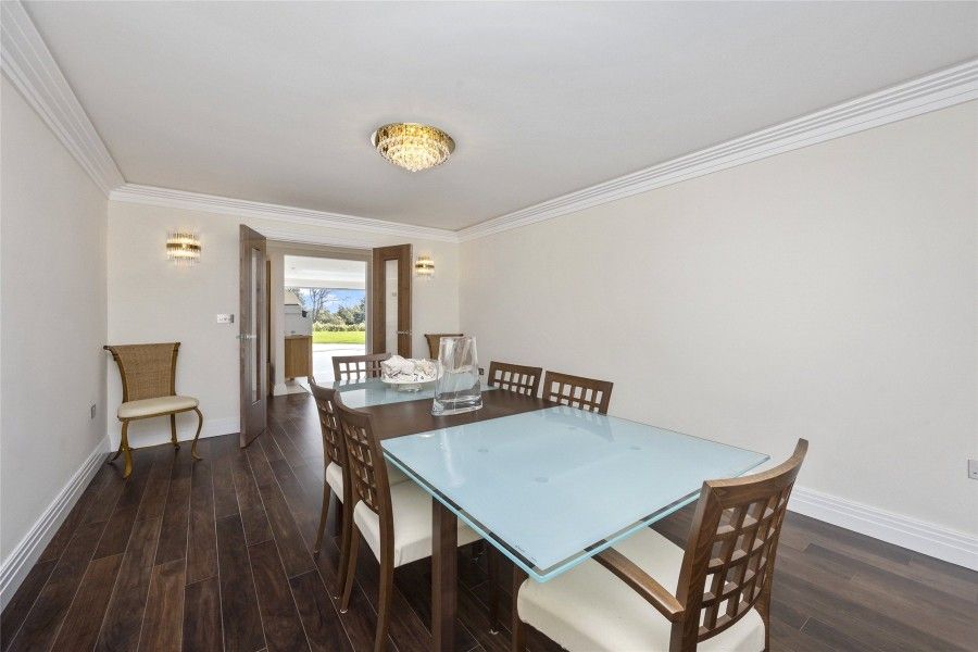 Additional image 6 of 7 bed detached house to rentHook Heath, Woking, Surrey GU22