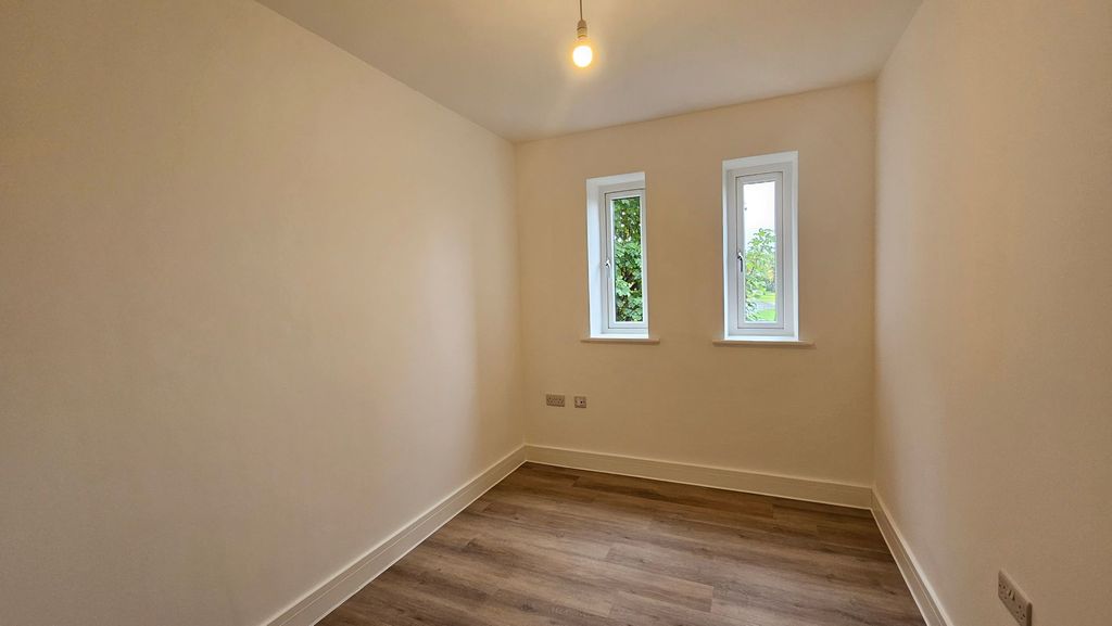 Additional image 6 of 2 bed flat to rentPenkvale Road, Stafford ST17