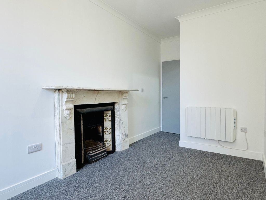 Additional image 8 of 2 bed flat to rentQuay Street, Carmarthen SA31