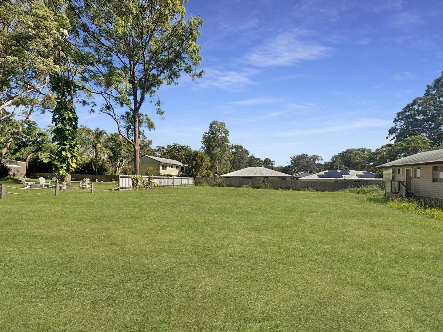 122 Laurel St, Russell Island QLD 4184