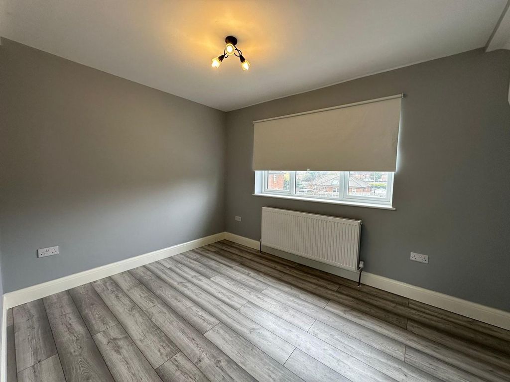 Additional image 13 of 8 bed property to rentRockley Road, Luton LU1