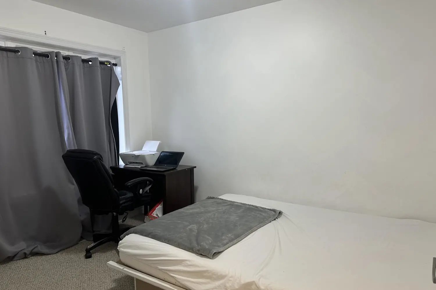 Additional image 11 of 77 Diana Av Avenue 140