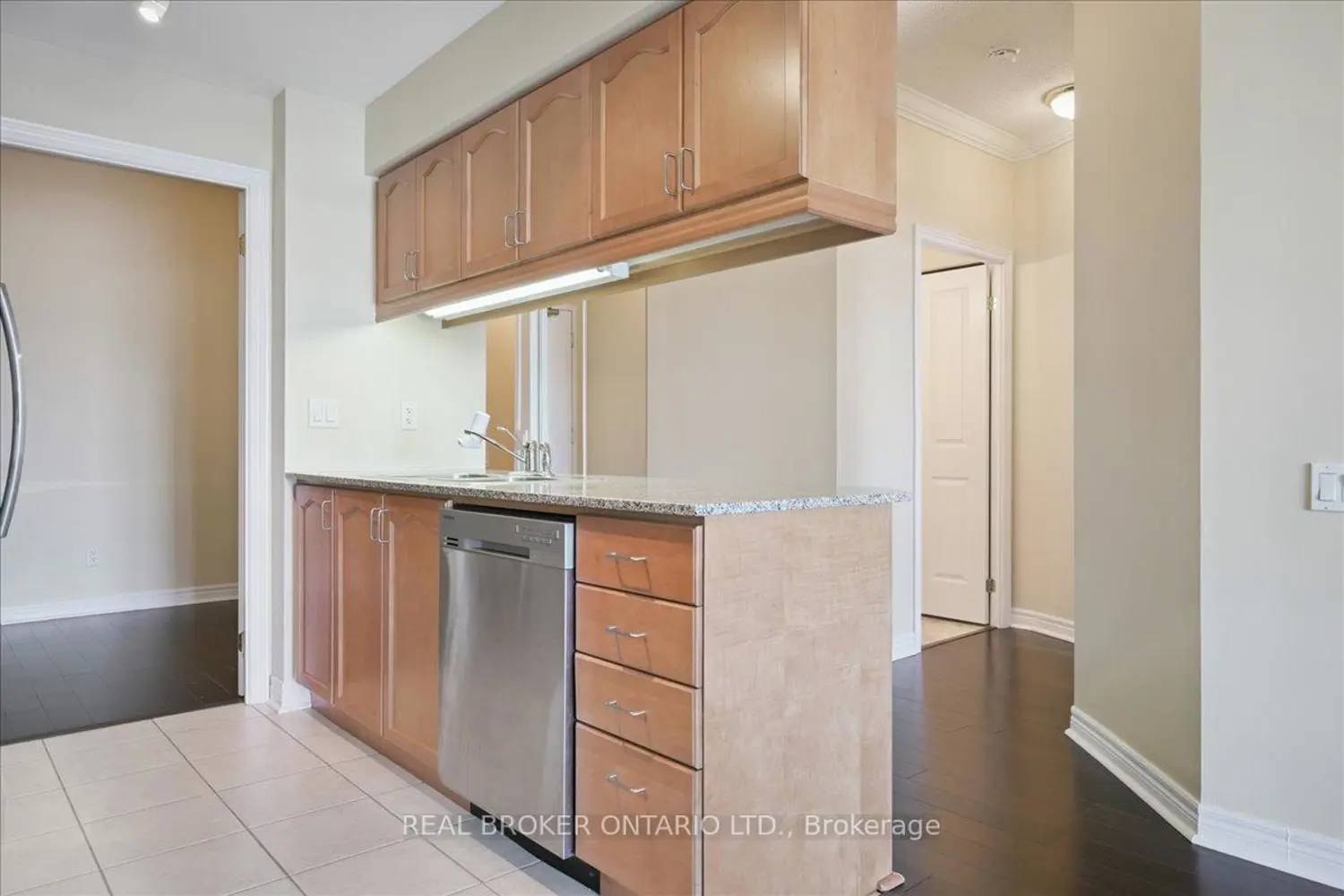 Additional image 18 of 40 Old Mill Road 804