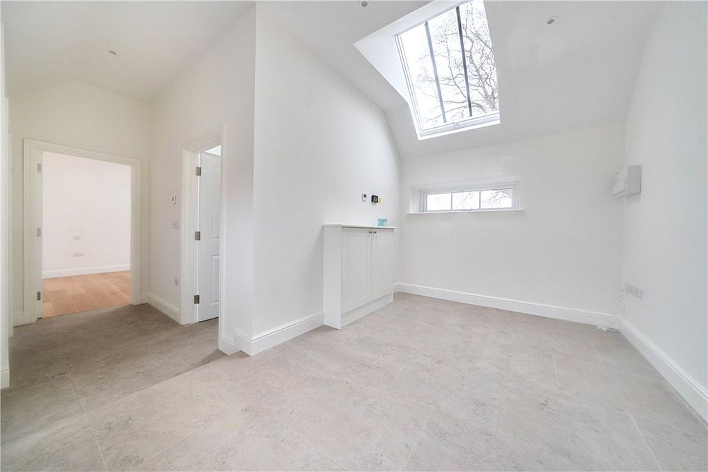 Additional image 7 of 2 bed semi-detached house to rentEnborne Street, Enborne, Newbury, Berkshire RG20