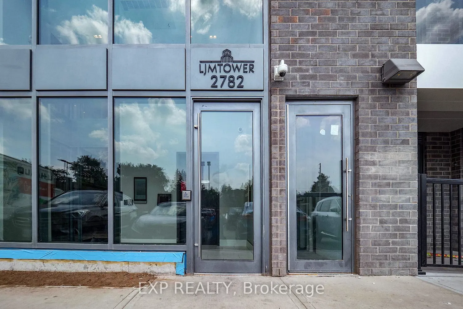 Additional image 5 of 2782 Barton Street 919