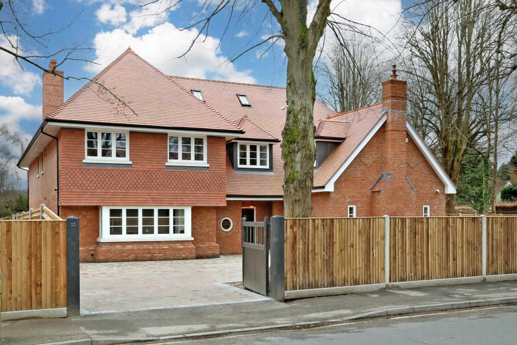 Additional image 21 of 7 bed detached house to rentGregories Road, Beaconsfield HP9