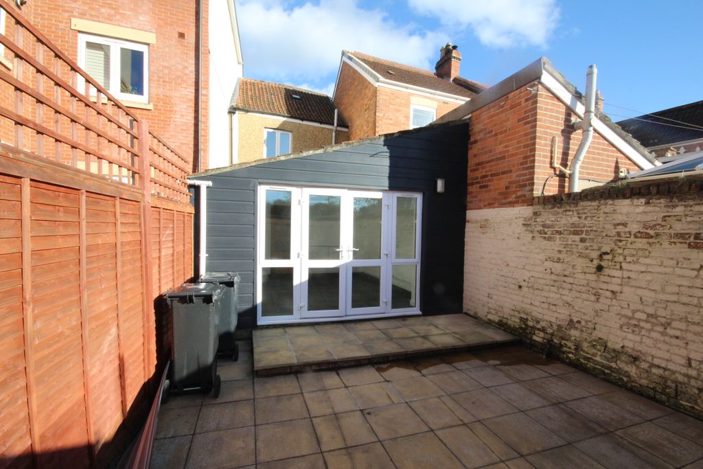 Additional image 10 of 2 bed terraced house to rentTaunton Road, Bridgwater TA6
