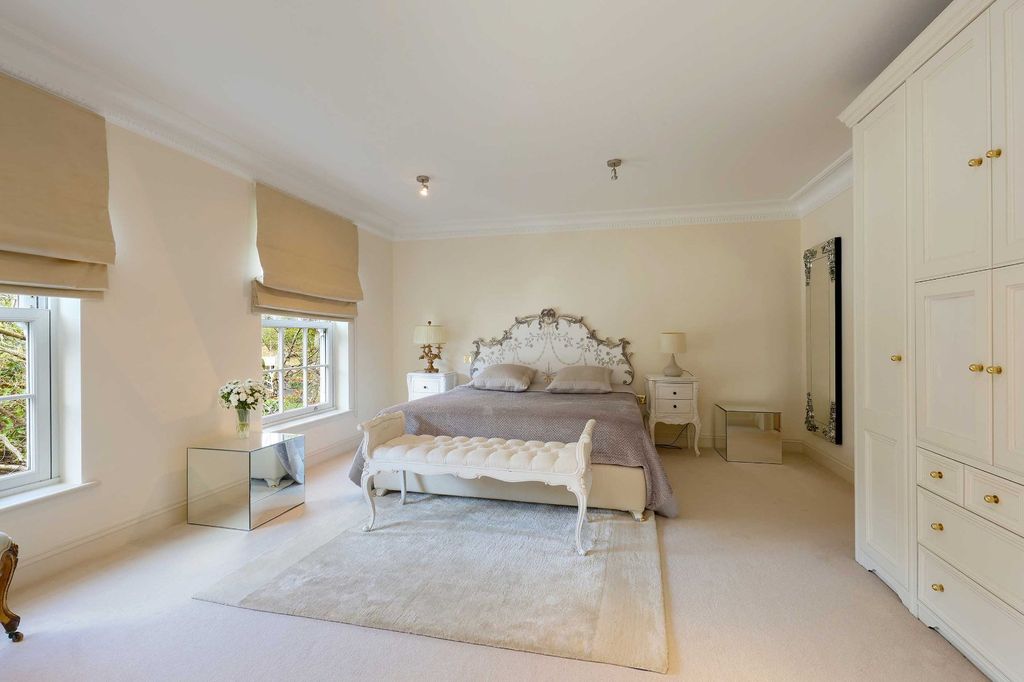 Additional image 17 of 8 bed detached house to rentDukes Kiln Drive, Gerrards Cross, Buckinghamshire SL9