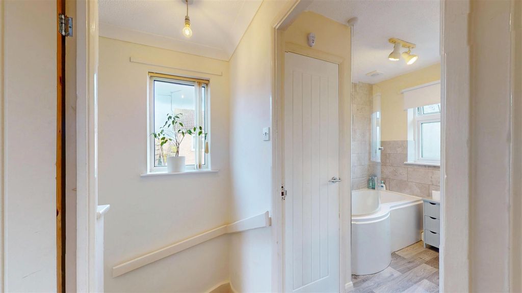 Additional image 8 of 2 bed semi-detached house to rentWillow Road, Stamford PE9