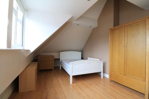 Dovedale Road, Allerton, Liverpool L18, Room to rent
