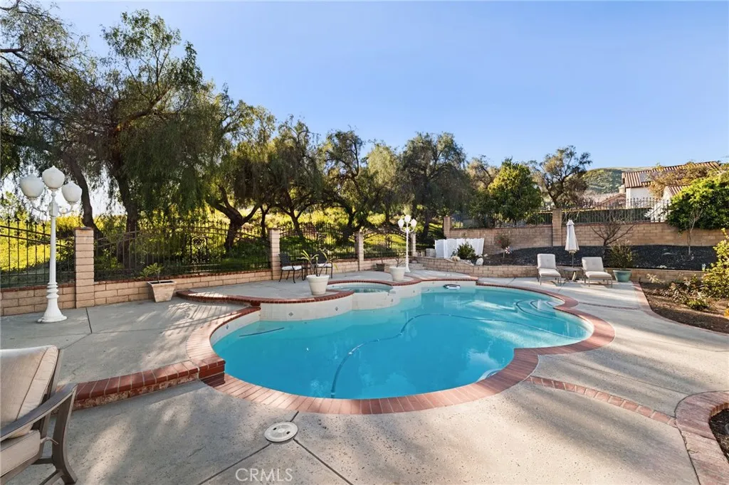 Additional image 129 of 5 Los Felis, Pomona, CA 91766