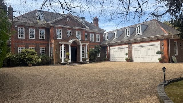 Additional image 2 of 7 bed detached house to rentQueens Drive, Leatherhead KT22