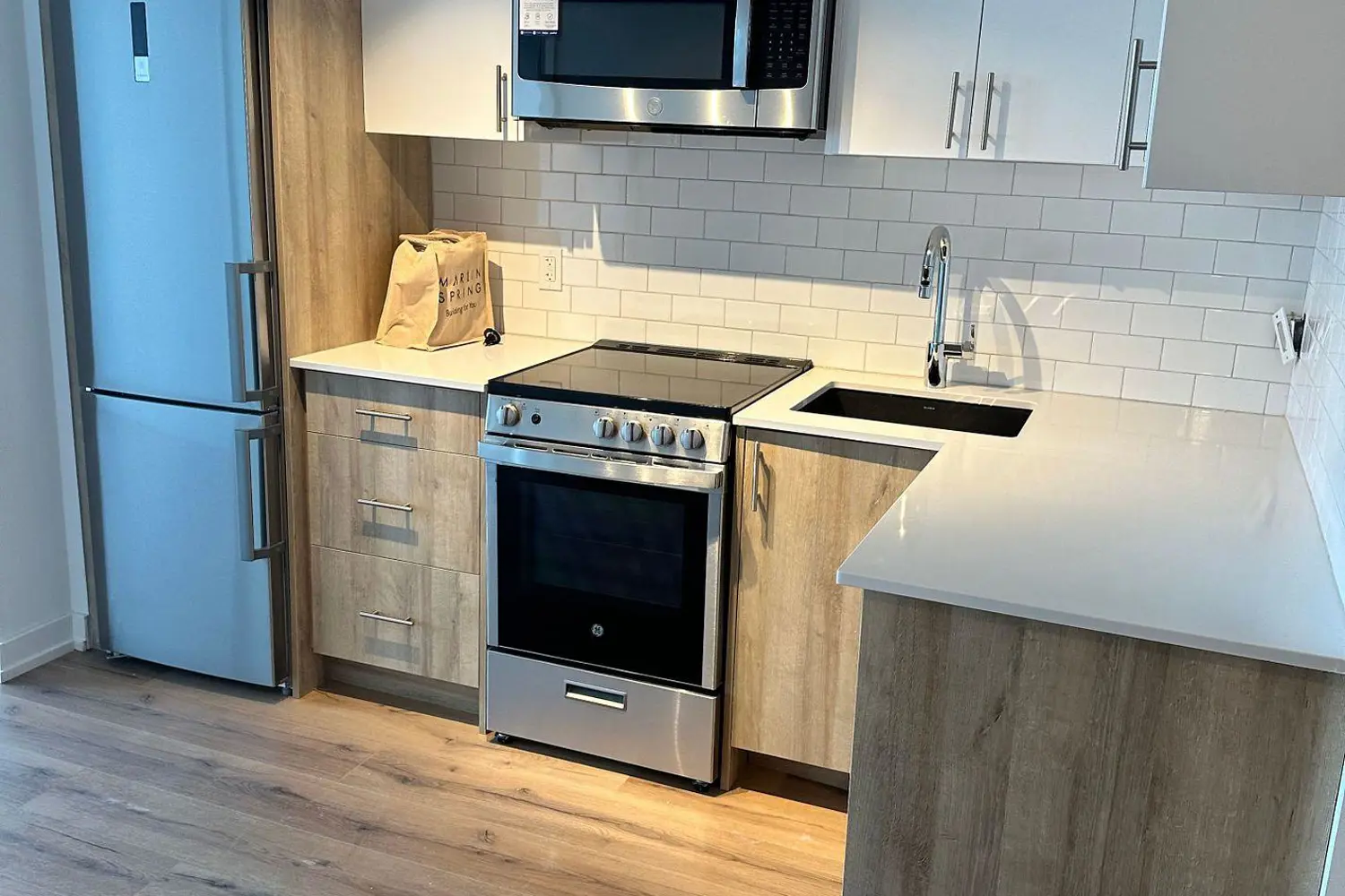 Additional image 4 of 1195 The Queens Way 903