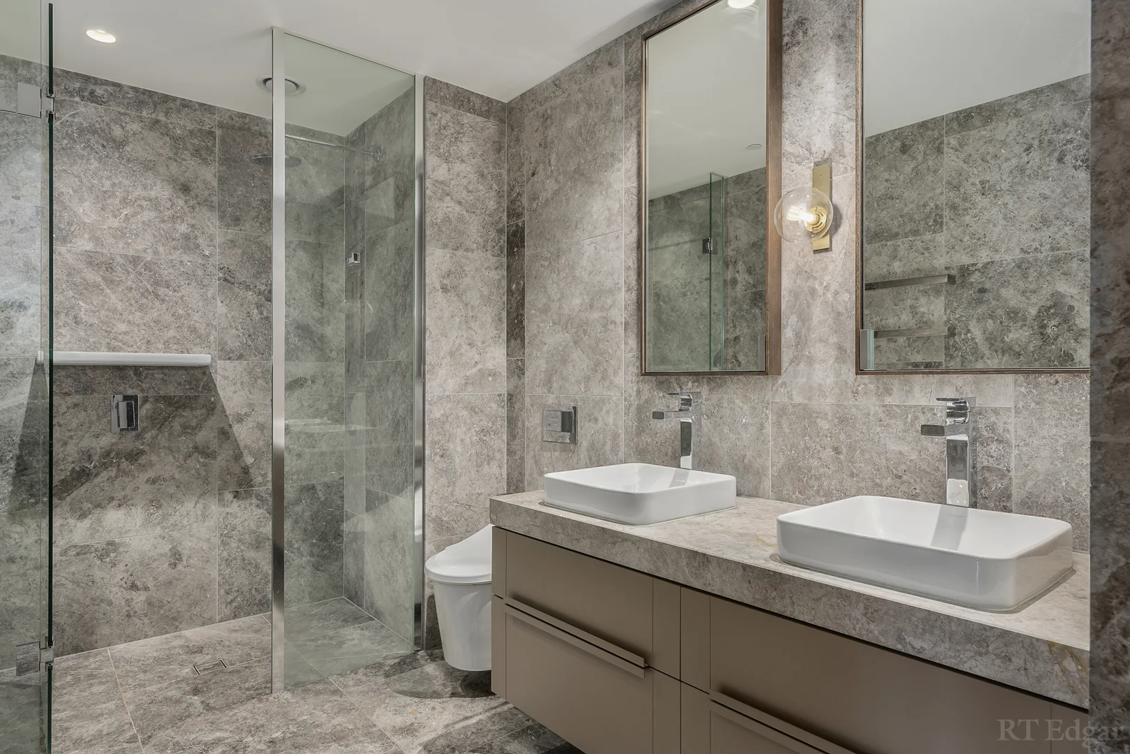 Additional image 16 of 2404/1 Almeida Crescent, South Yarra VIC 3141