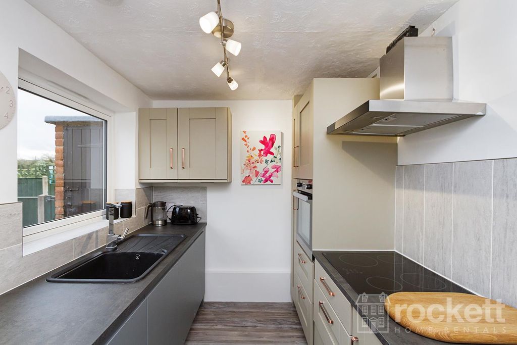 Additional image 11 of 2 bed flat to rentCastle View Estate, Derrington, Stafford ST18
