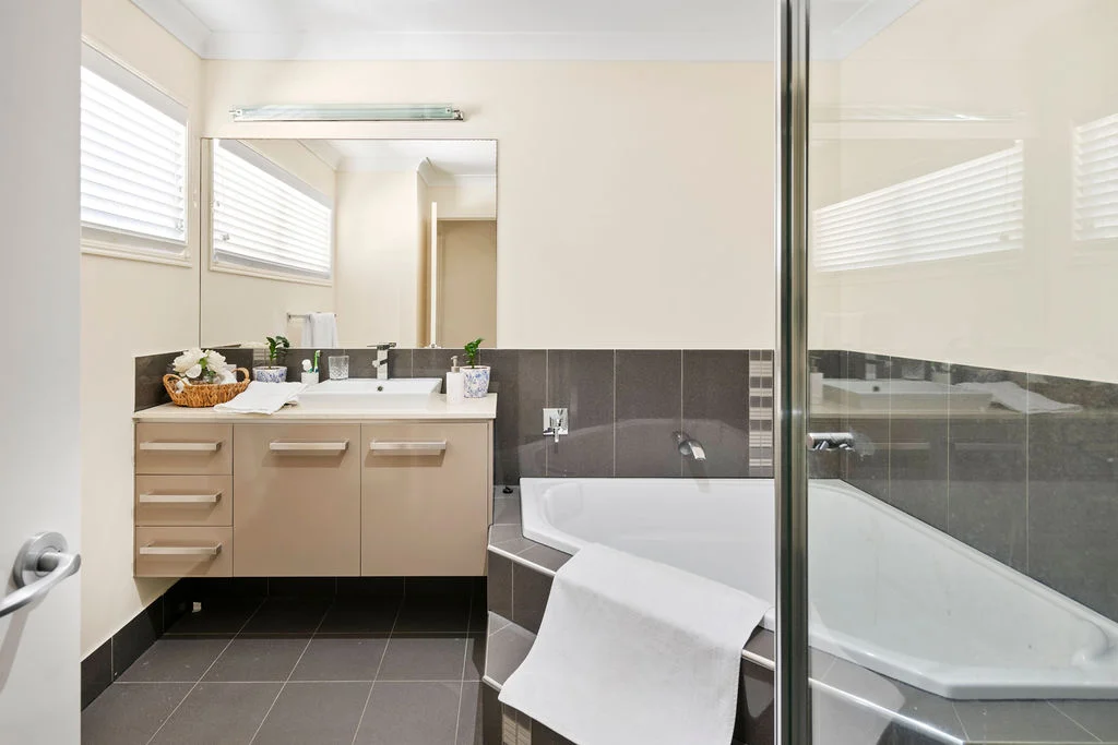 Additional image 14 of 5 Quayside Drive, Helensvale QLD 4212
