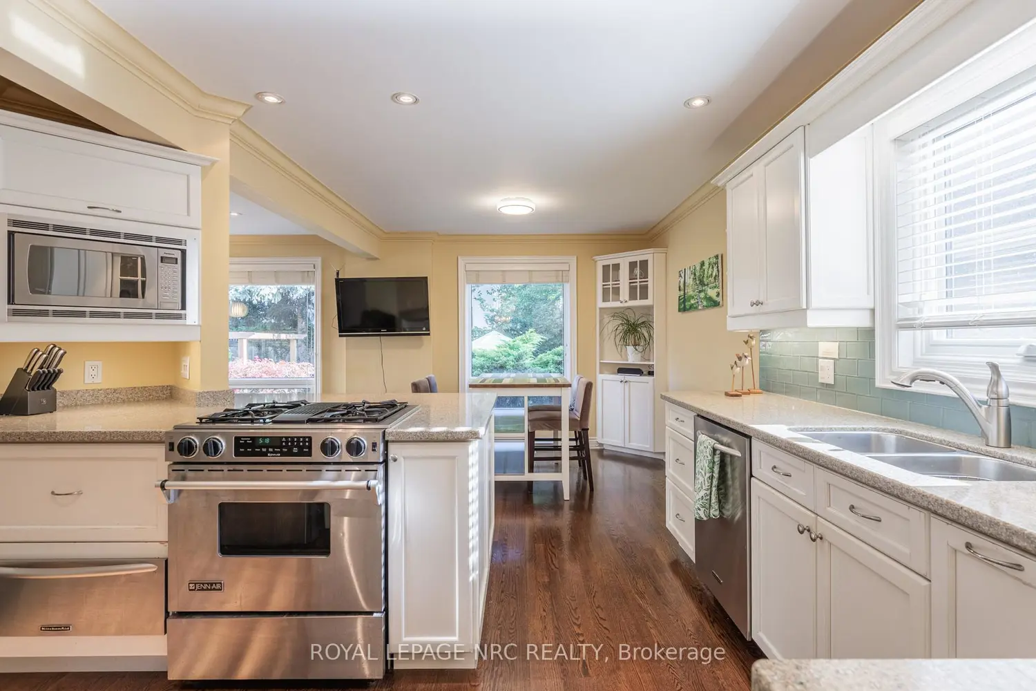 Additional image 11 of 328 Niagara Boulevard