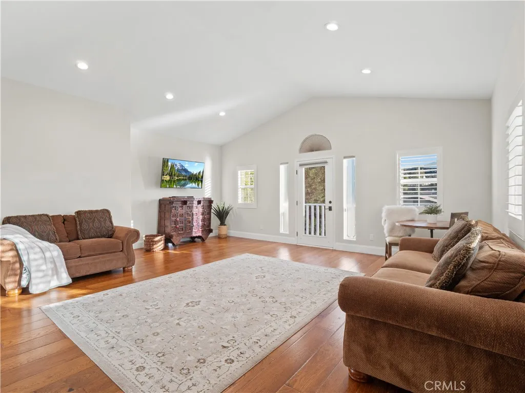 Additional image 75 of 15345 Michael Crest Dr, Canyon Country, CA 91387