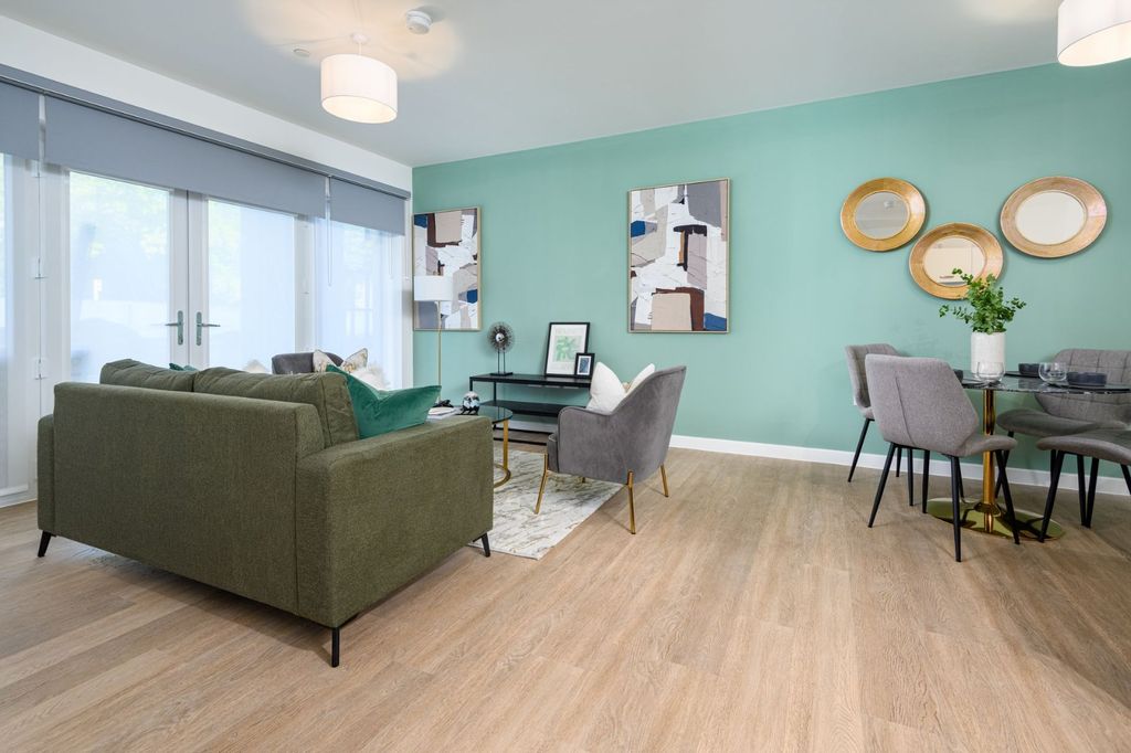 Additional image 7 of Studio to rentStation Avenue, Walton-On-Thames KT12