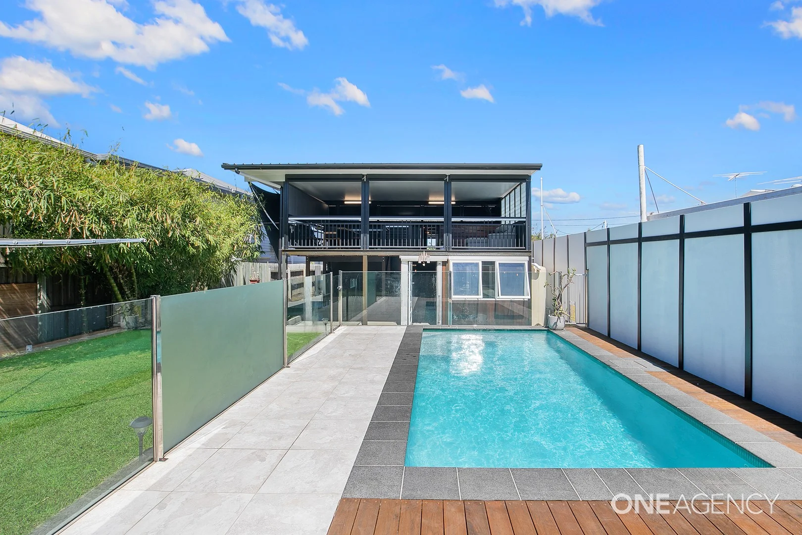 20 Hardiman Street, Woody Point QLD 4019