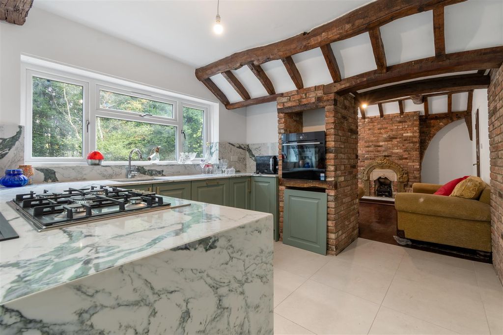 Additional image 11 of 5 bed detached house to rentKeepers Road, Sutton Coldfield B74