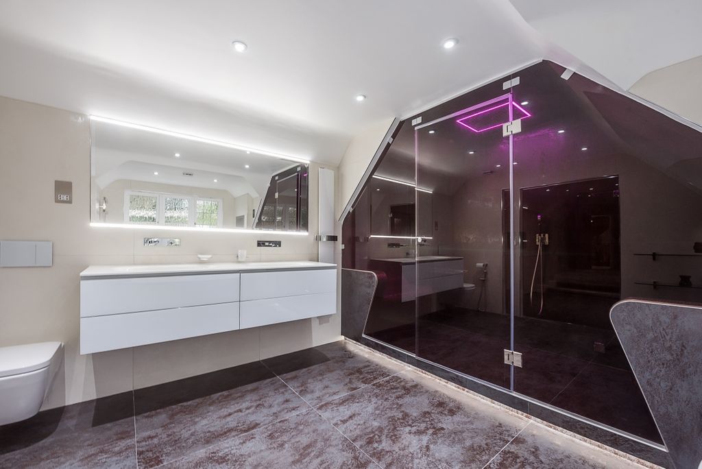 Additional image 12 of 6 bed detached house to rentDukes Kiln Drive, Gerrards Cross SL9