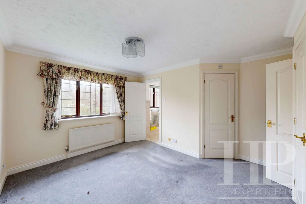 Additional image 18 of 4 bed detached house to rentHatchlands, Horsham RH12