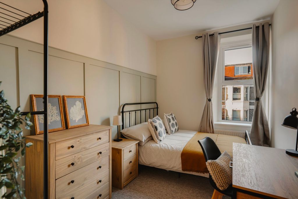 Additional image 34 of 5 bed detached house to rentNevil Road, Bristol BS7