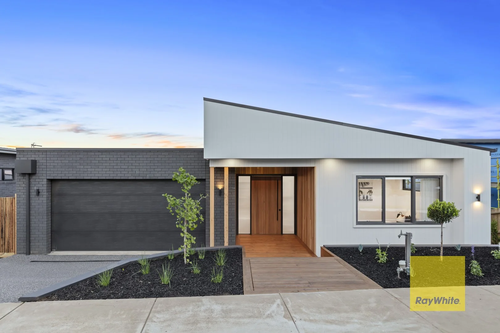 24 Mosman Way, Highton VIC 3216