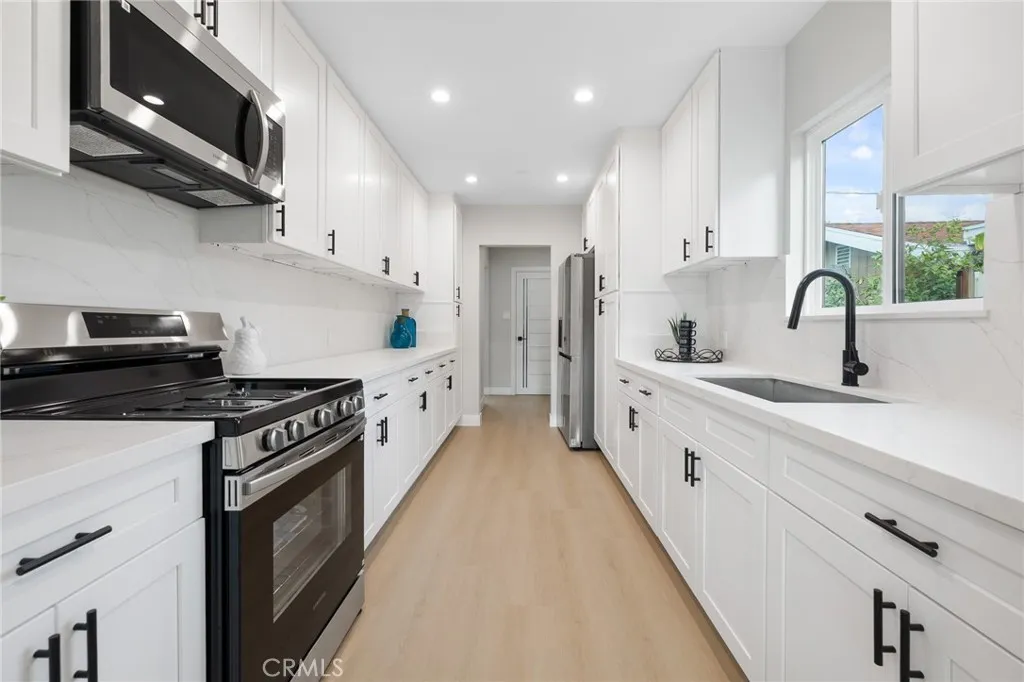 Additional image 7 of 14137 Gain, Arleta, CA 91331