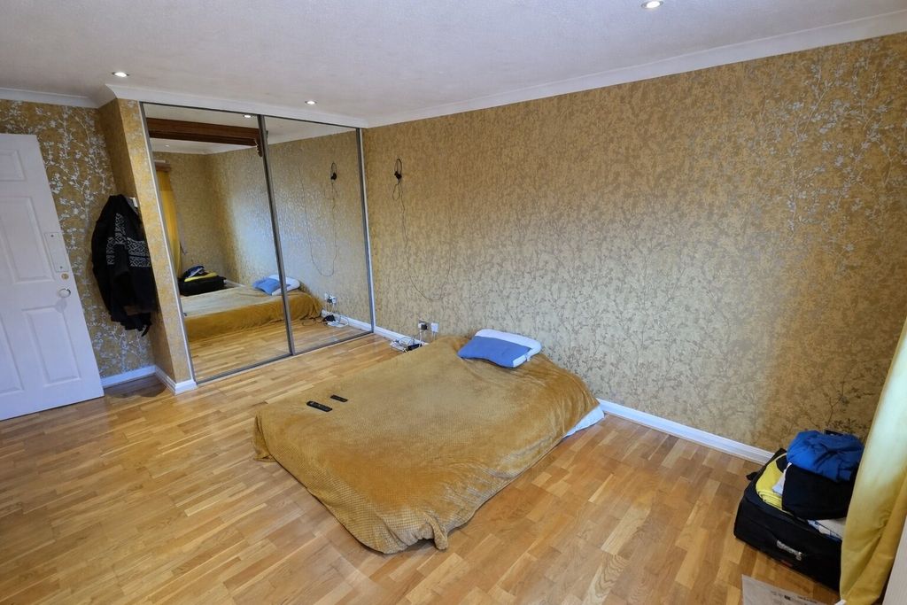 Additional image 9 of 4 bed detached house to rentGillards Close, Rockwell Green, Wellington TA21
