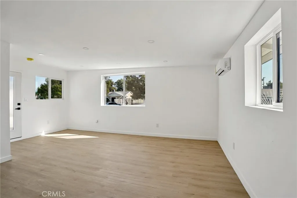 Additional image 73 of 13907 Wyandotte Street, Van Nuys, CA 91405