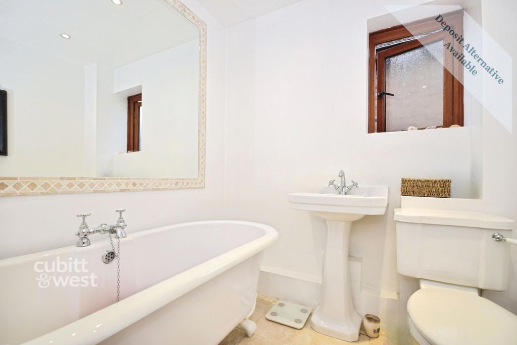 Additional image 23 of 6 bed detached house to rentCrawley Lane, Crawley RH10