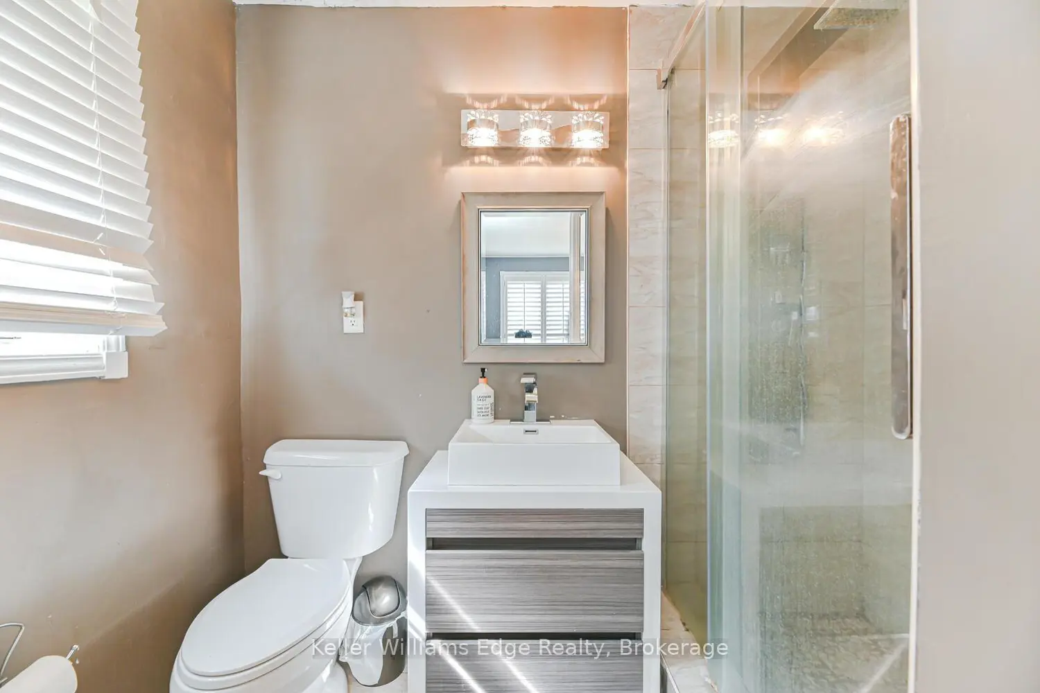 Additional image 12 of 282 Book Road