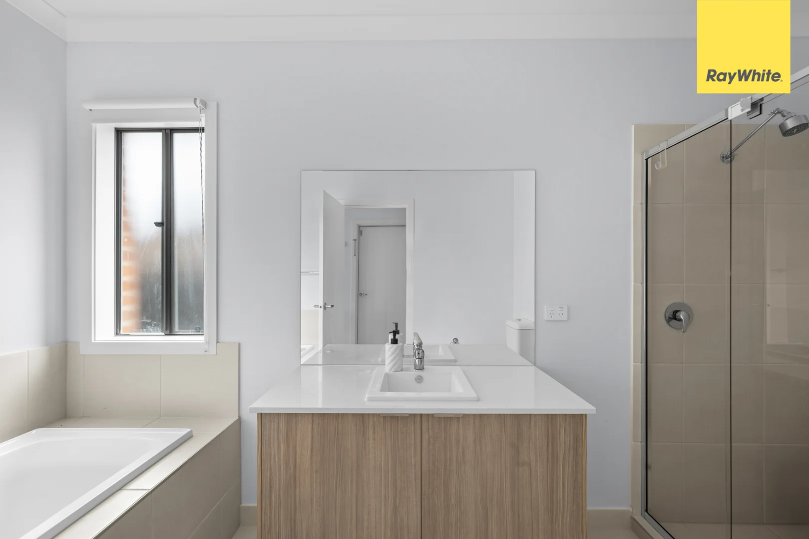 Additional image 3 of 83 Buckingham Boulevard, Strathtulloh VIC 3338