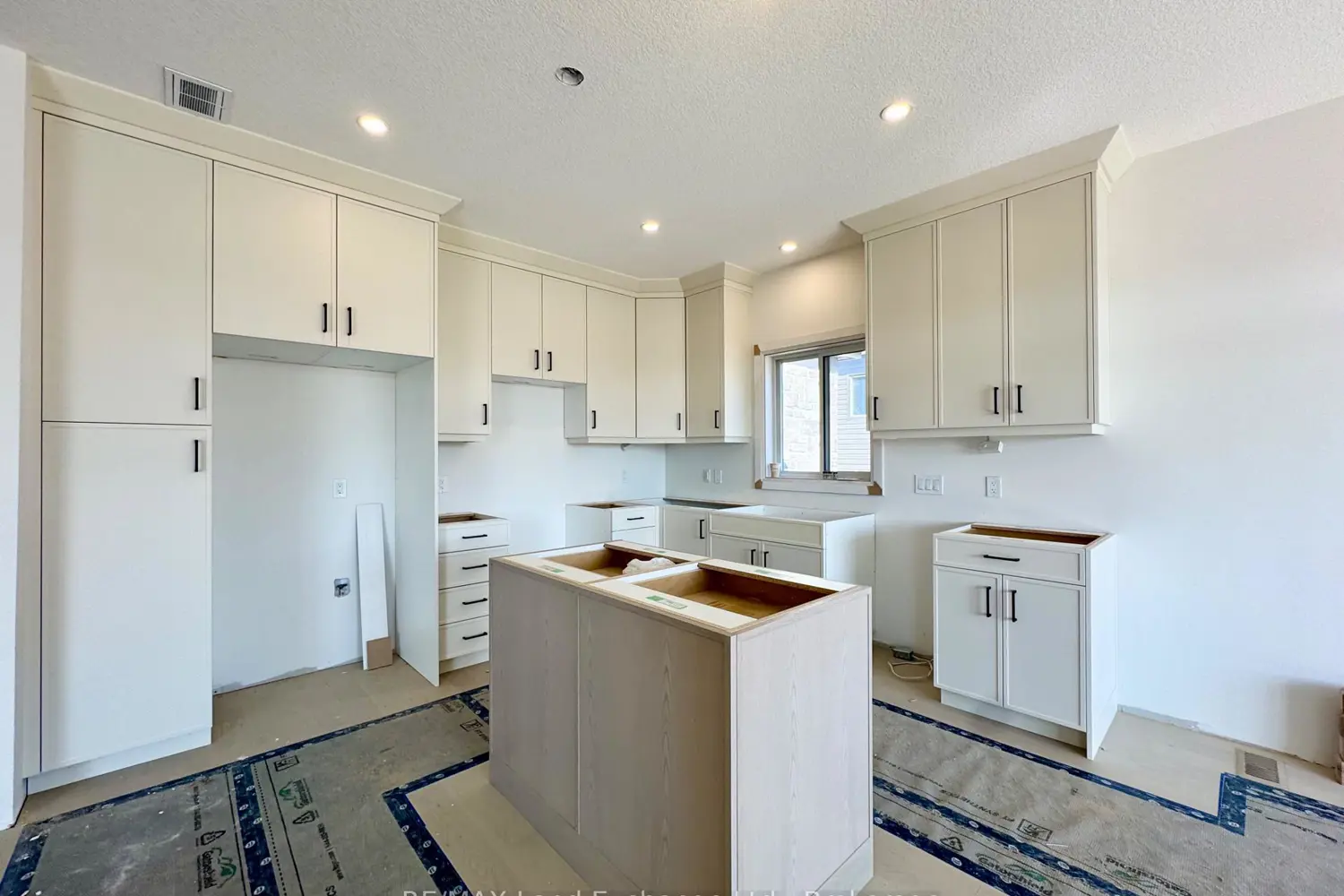 379 Ridge Street photo 2