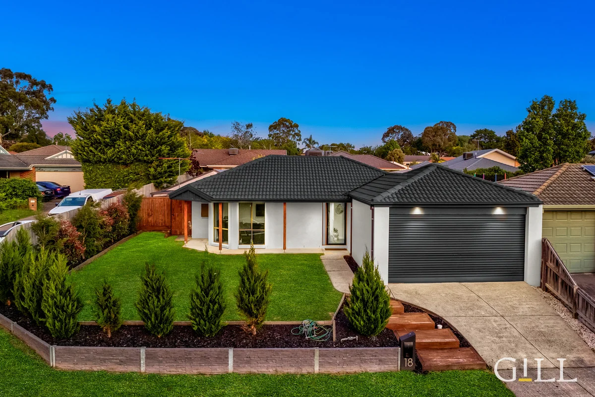18 Claremont Glen, Berwick VIC 3806