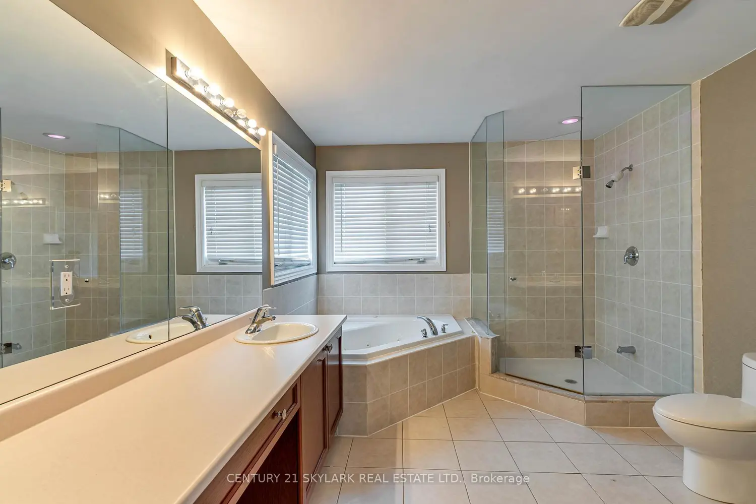 Additional image 7 of 64 Jacksonville Drive