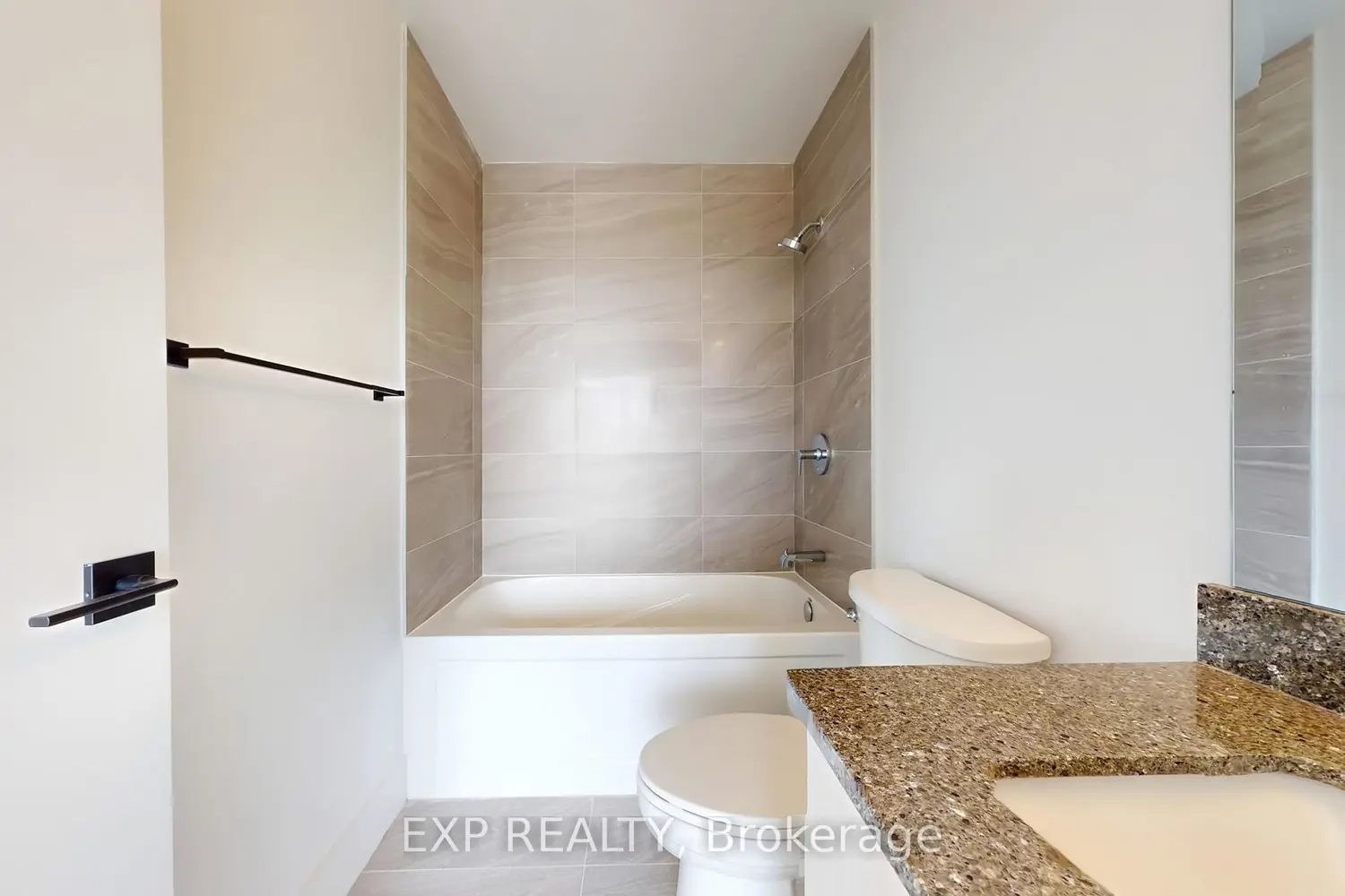 Additional image 18 of 2782 Barton Street 919