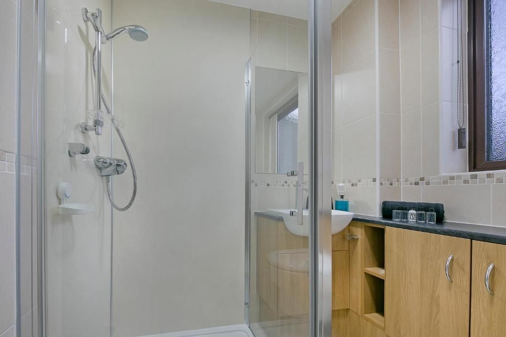 Additional image 2 of 3 bed flat to rentCraigievar Place, Aberdeen AB10