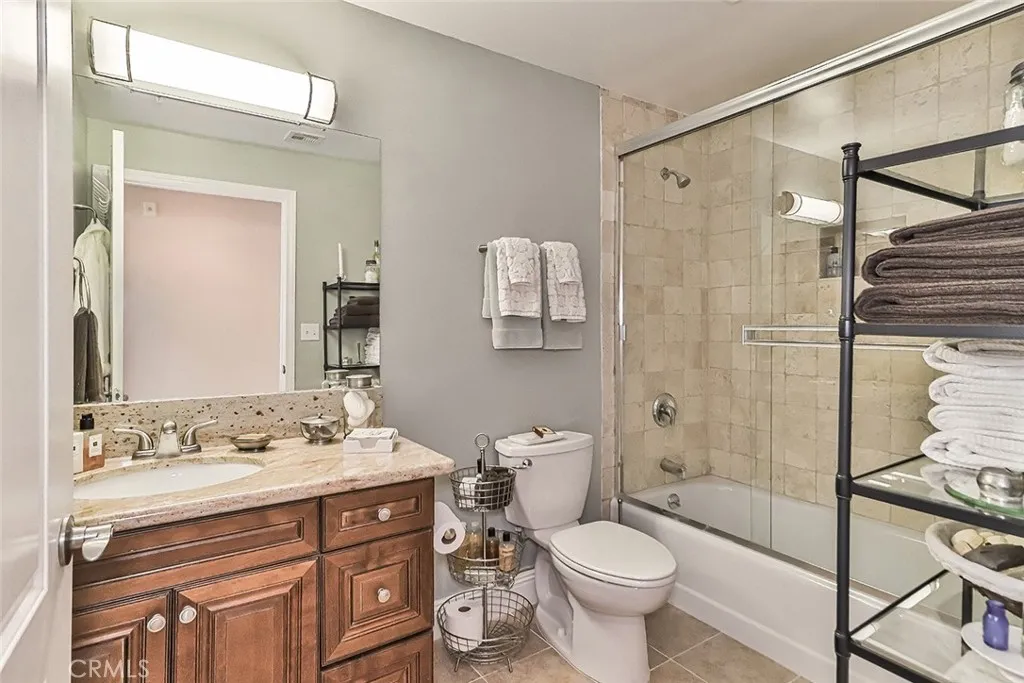 Additional image 78 of 4724 Kester Avenue Unit 404, Sherman Oaks, CA 91403