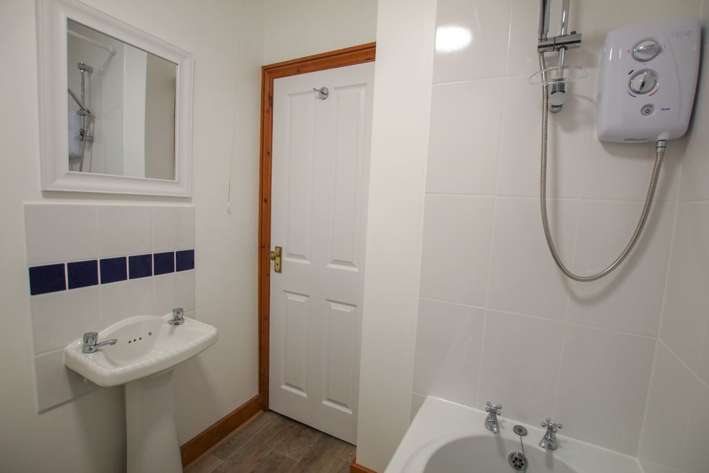 Additional image 10 of 2 bed flat to rentWest Street, Newbury RG14